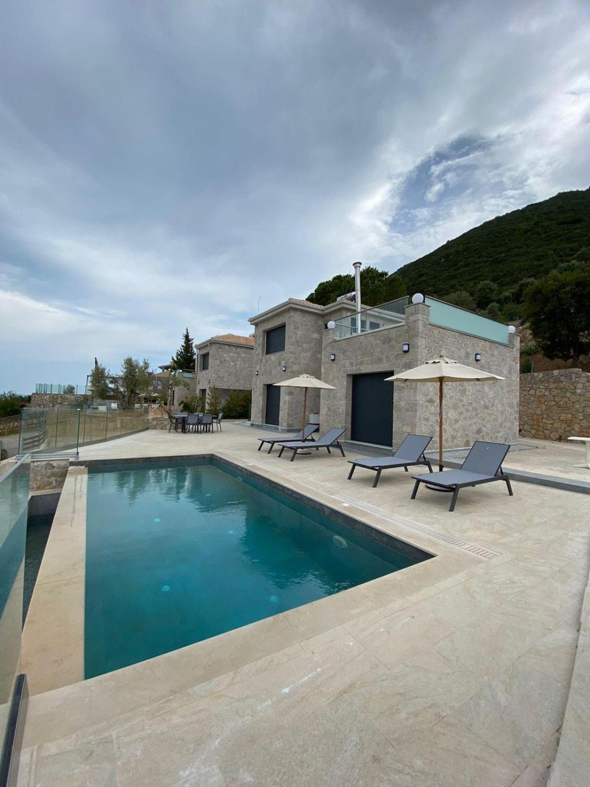 Ionian Stone Luxury Villa 니키아나 외부 사진
